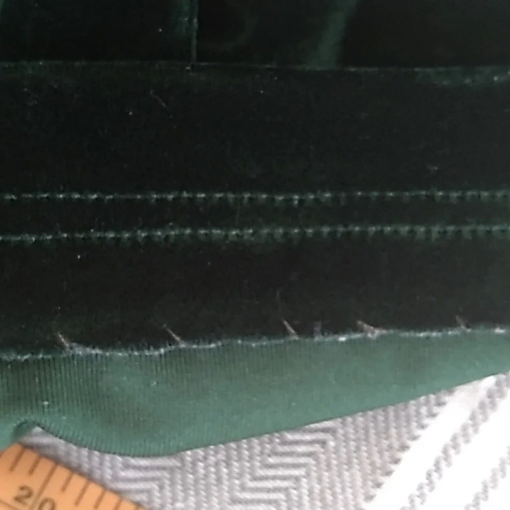 Valenti Women's Size Small Forest/Hunter Green Velvet Pull On Pants *Altered* - Picture 13 of 13